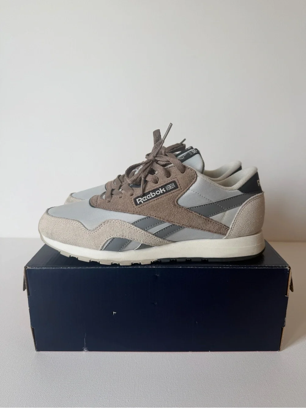 Reebok Men's Taupe and Light Gray Sneakers